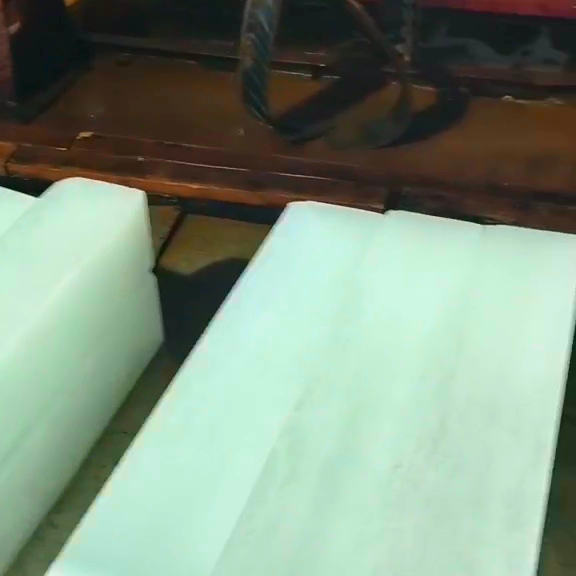 上海食用冰塊哪里買_上海冰塊批發(fā)_上海冰塊網(wǎng)絡(luò)科技有限公司