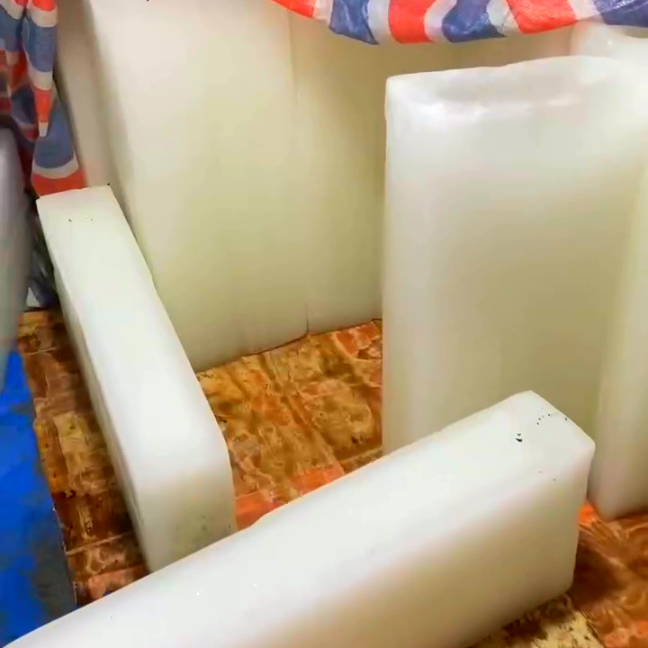 無(wú)錫地區(qū)冰品生產(chǎn)商多領(lǐng)域貢獻(xiàn)大,食用冰質(zhì)量?jī)?yōu)特性佳